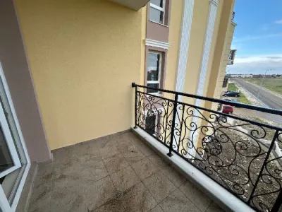 Divpusējs Pārdošanā 8238 Ravda BG