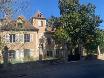 Savrupmāja Pārdošanā 46400 SAINT-CERE FR