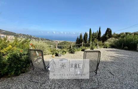 Villa Pārdošanā 17021 ALASSIO IT