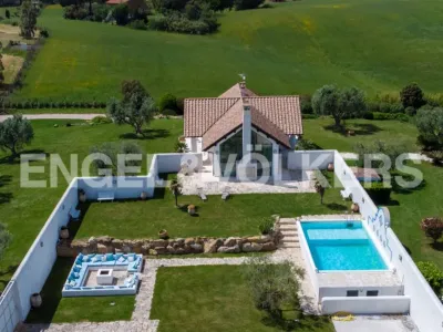 Villa Pārdošanā 01014 Montalto di Castro (VT) IT